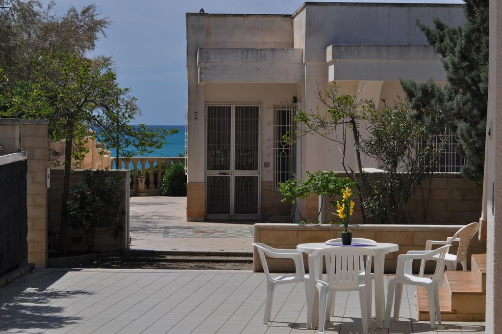 Residence Caletta มารีนา ดี มันกาแวร์ซา ภายนอก รูปภาพ